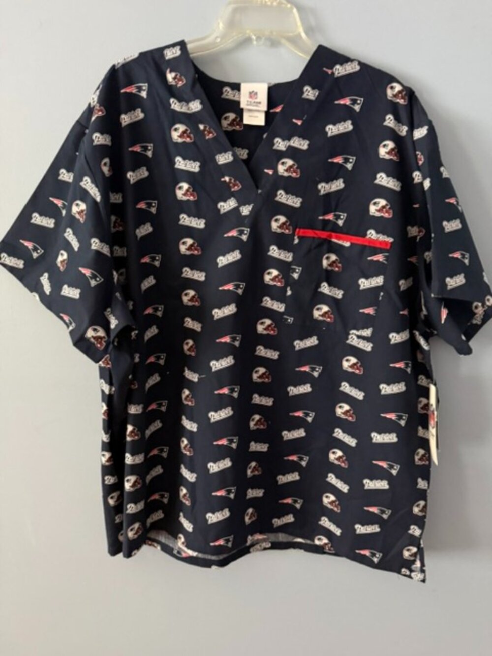 NWT Unisex NFL New England Patriots Scrub Dudz  Top - XL